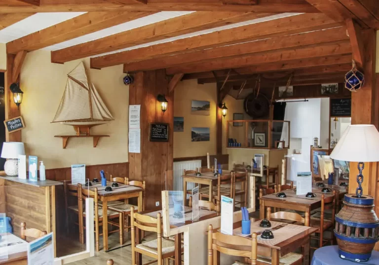 restaurant iroise 22730